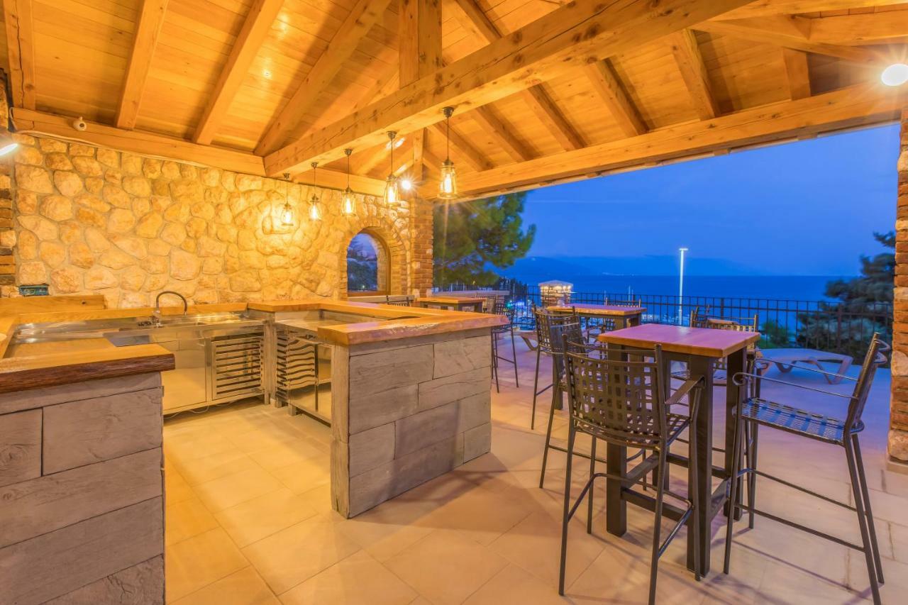 Palace Paulina Luxury Residence Novi Vinodolski Buitenkant foto