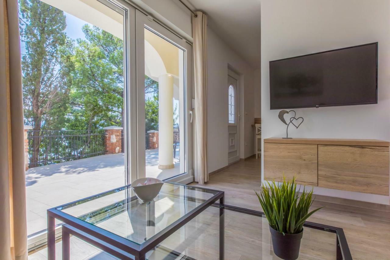 Palace Paulina Luxury Residence Novi Vinodolski Buitenkant foto