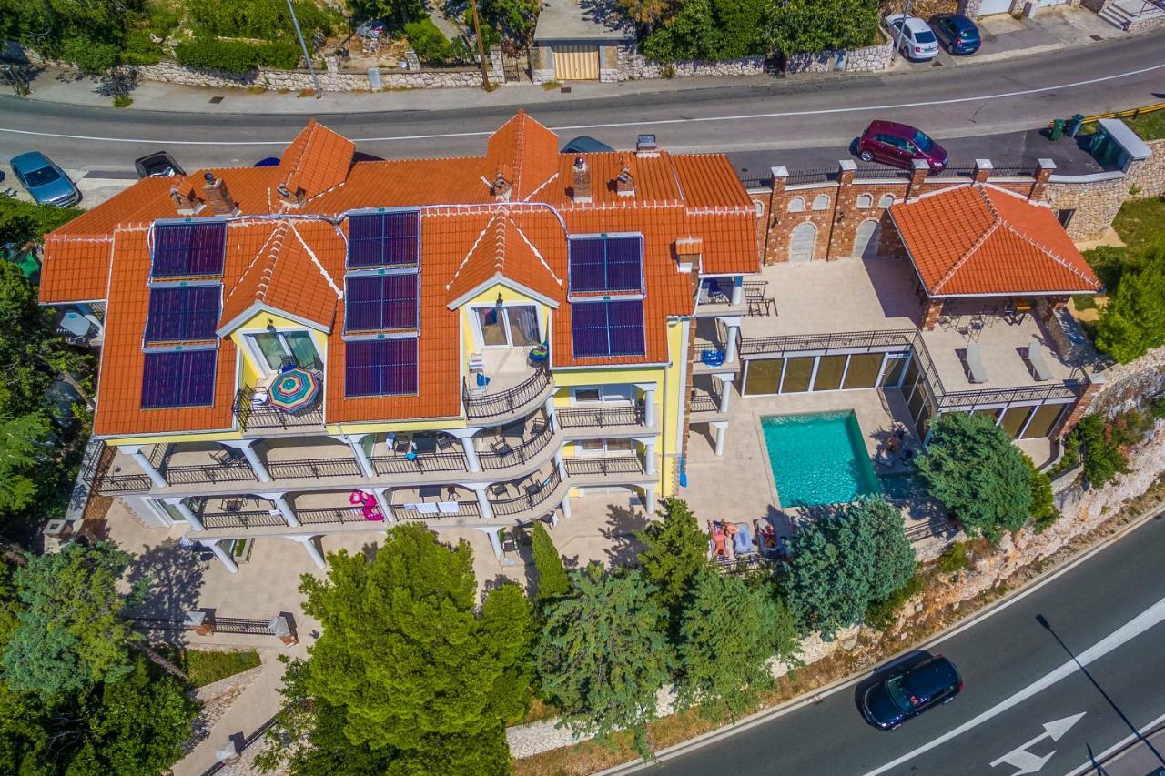 Palace Paulina Luxury Residence Novi Vinodolski Buitenkant foto