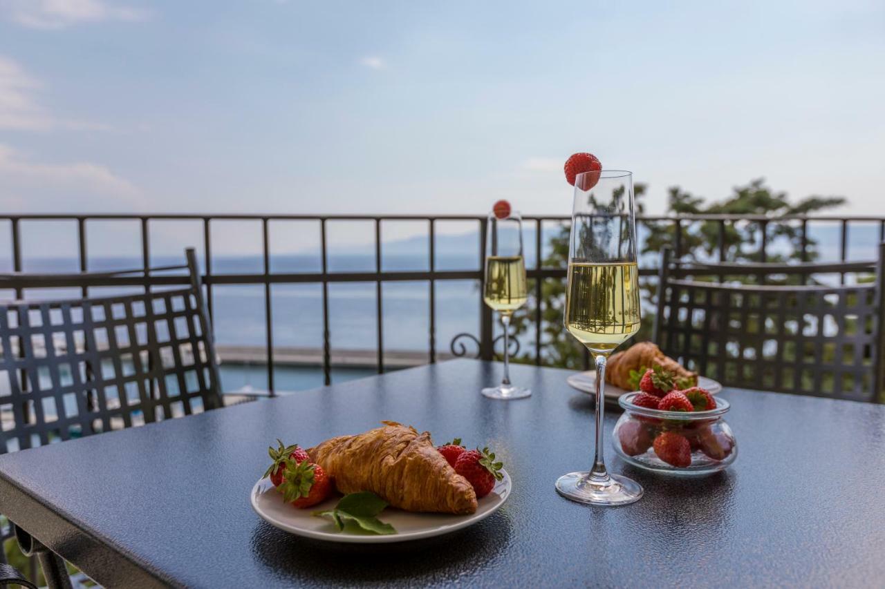 Palace Paulina Luxury Residence Novi Vinodolski Buitenkant foto