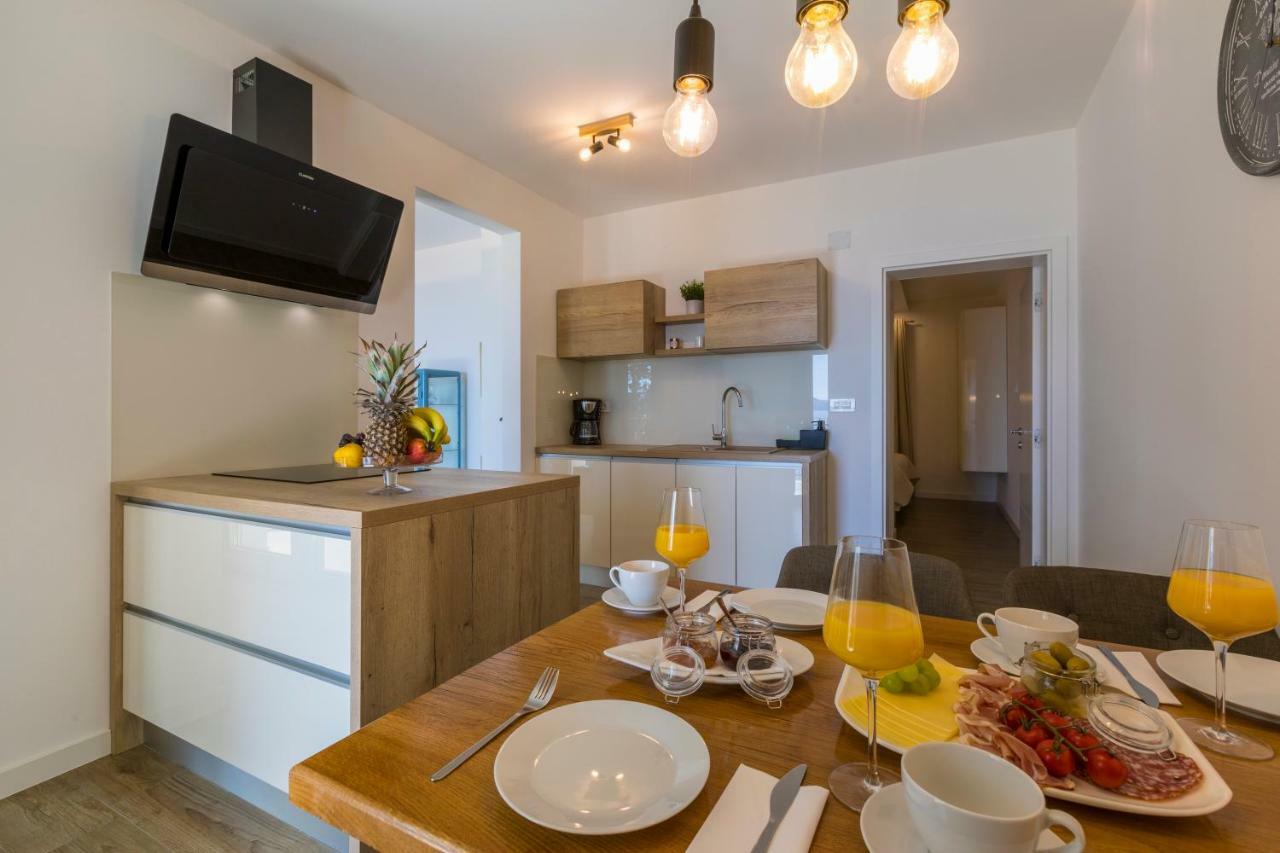 Palace Paulina Luxury Residence Novi Vinodolski Buitenkant foto