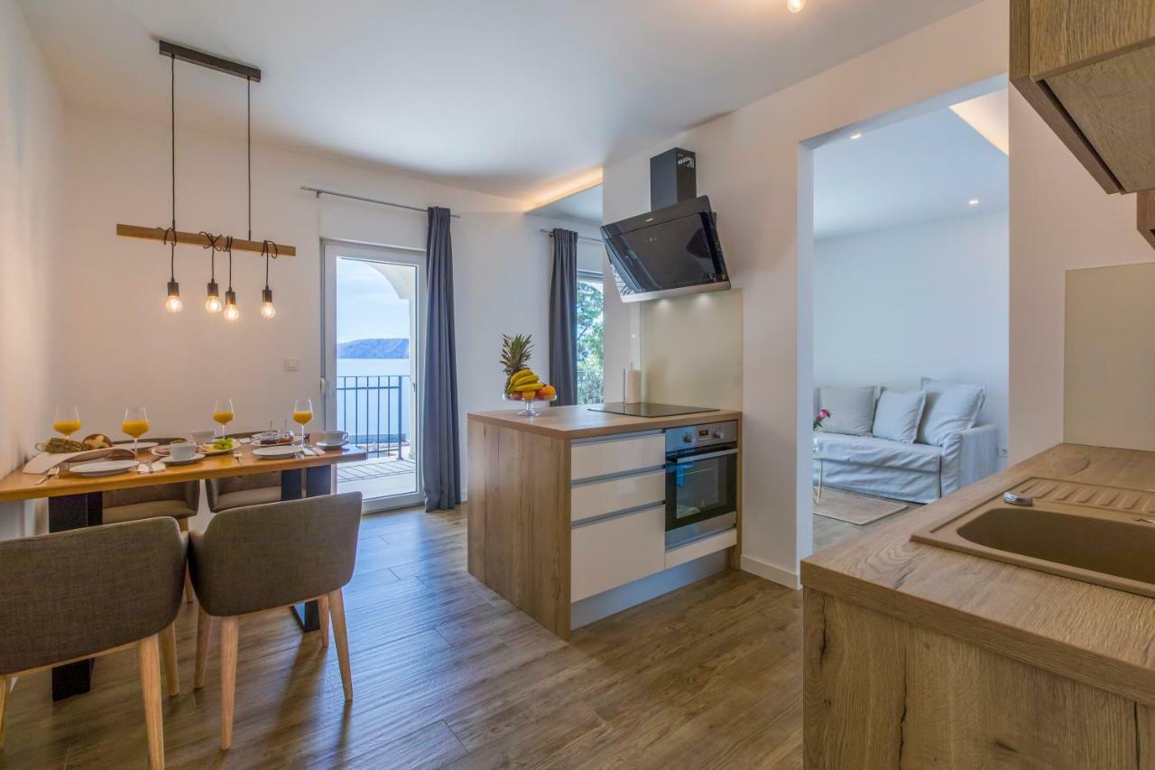 Palace Paulina Luxury Residence Novi Vinodolski Buitenkant foto